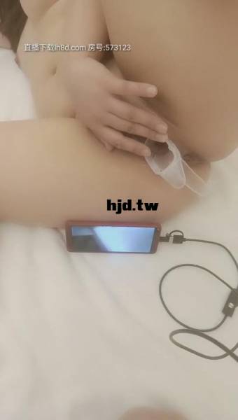 【無水】【帝哥調教女奴】單集(07.07)【1V/768M】【百度雲】