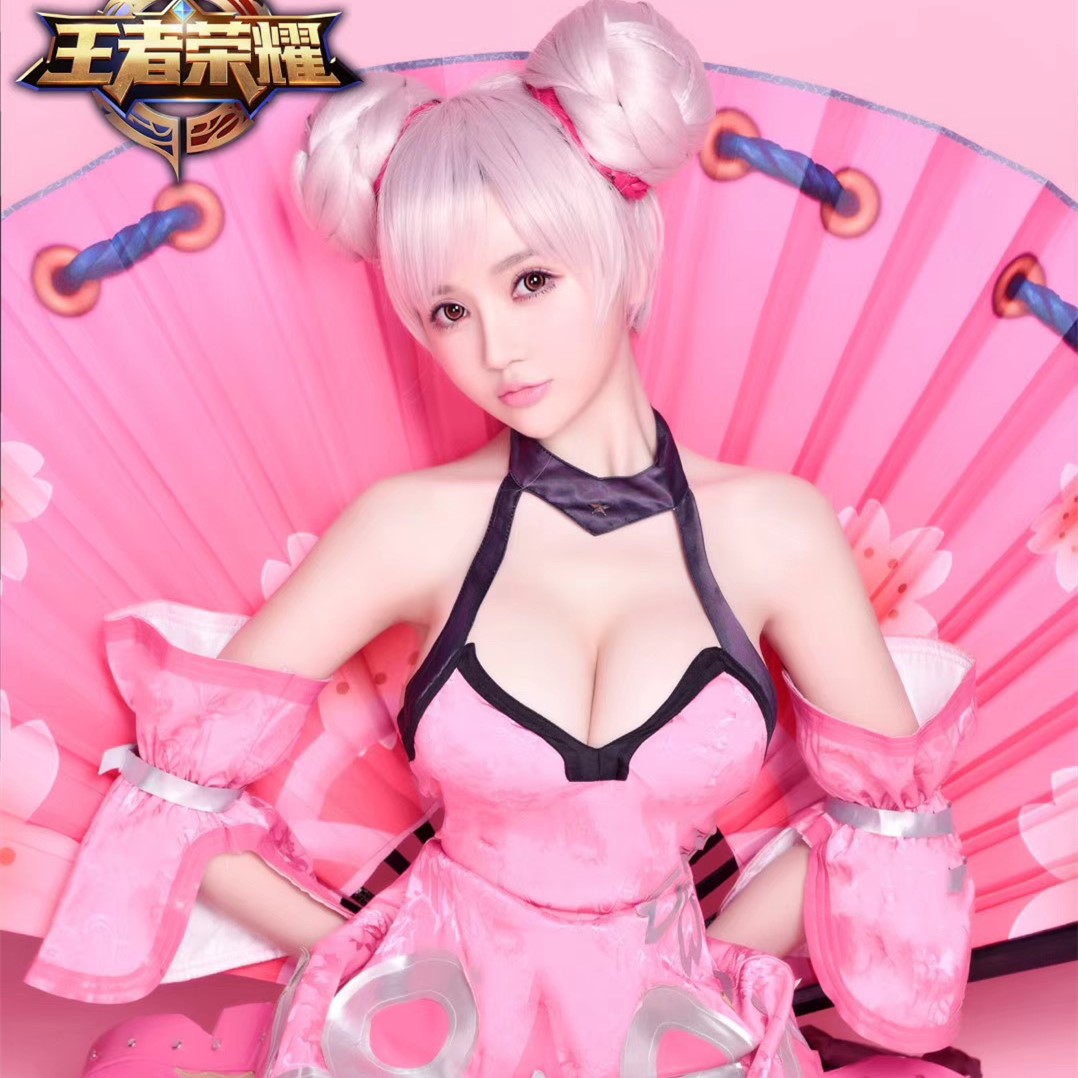 秀人網極品模特糯美子Mini大尺度洩密+寫真合集 50.5g